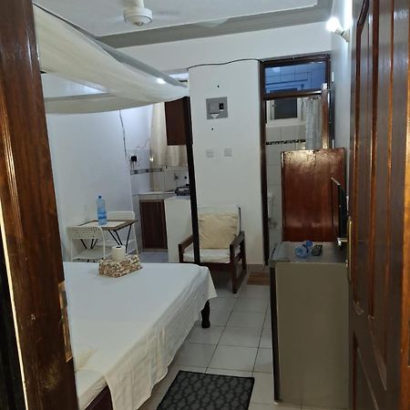 Anna Apartments Mtwapa Exterior foto